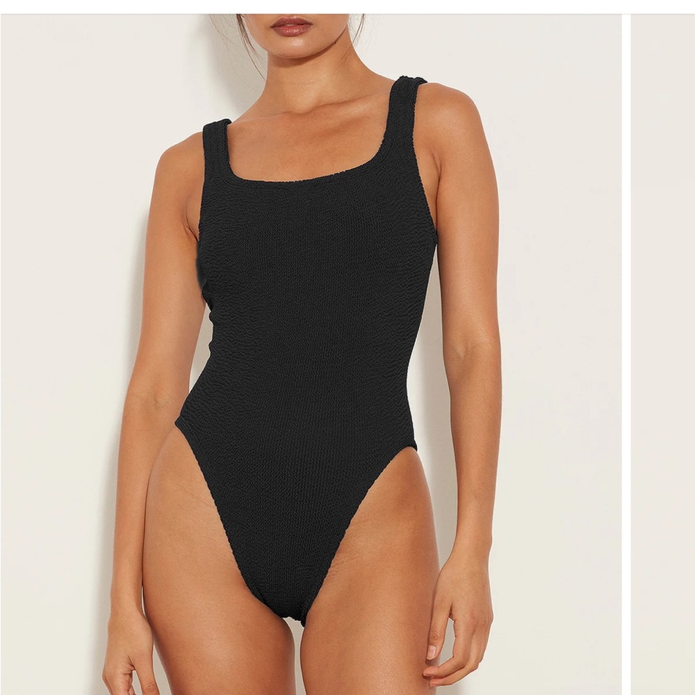 Hunza G bathingsuit worn once. One size fits all so cute and comfy. Like new!